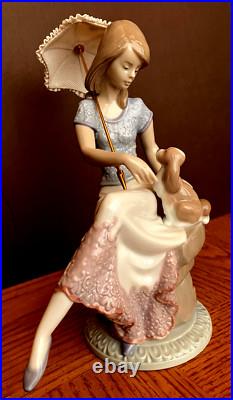 Lladro Picture Perfect #7612 Figurine (Collector's Society 1990)-Mint-Orig. Box