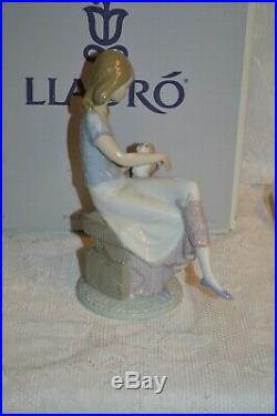 Lladro Picture Perfect Girl with Parasol and Dog Figurine with Box #7612