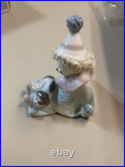 Lladro Pierrot Wipuppy 5227 Clown With Puppy Dog On Lap Sitting Figurine