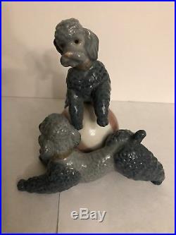 Lladro Playful Poodples Figurine Poodles With Ball Dogs Playing