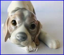 Lladro Playful Puppy 2070 Porcelain Beagle Dog Figurine Spain Julio Fernandez