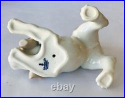 Lladro Playful Puppy 2070 Porcelain Beagle Dog Figurine Spain Julio Fernandez