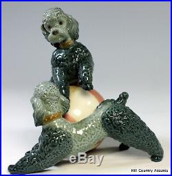 Lladro Playing Poodles #1258 Two Dogs Playing With Ball $825 Value Mint