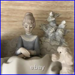 Lladro Poetry Of Love #5442 Boy And Girl Sitting On Park Bench with Dog Matte