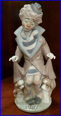 Lladro Porcelain Clown Figurine # 5901 Surprise- Clown & Dogs