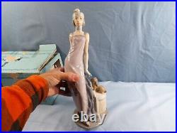 Lladro Porcelain Figurine #5174 Couplet Lady Lady With Dog with Box 13 1/4