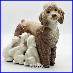 Lladro Porcelain Figurine Brown Poodle with 5 Nursing Pups #1257 VTG Retired1981