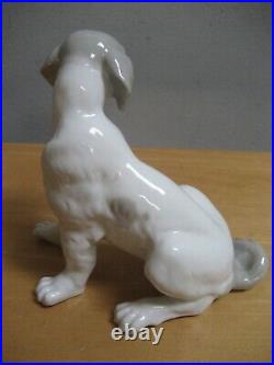 Lladro Porcelain Sitting Dog Daisa Made in Spain