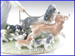 Lladro Privilege Figurine PUPPY PARADE GIRL WITH DOGS #6784 Retired Mint Box