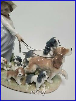 Lladro Privilege Figurine Puppy Parade 6784 Girl Dog Puppies withOrig. Box `MINT`