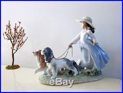 Lladro Privilege Puppy Parade #6784 Girl Taking Dogs For Walk Figurine 2000