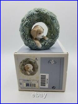 Lladro Puppy Natural Frames with Box 8071 Dog Wreath Figurine