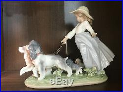 Lladro Puppy Parade Girl with Dogs #6784 Mint with Box and Artist Signature