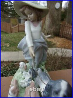 Lladro Puppy Parade No. 6784 Girl Walking Dogs with Puppies Figurine Exc Cond