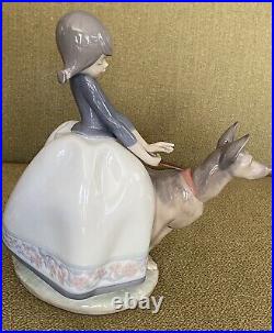 Lladro Retired 01012303 Not So Fast Girl Walking German Shepherd Dog GLOSS