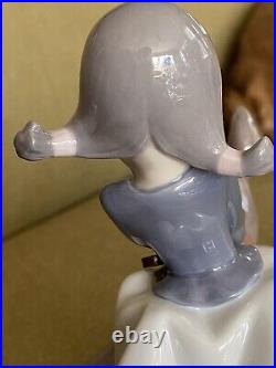 Lladro Retired 01012303 Not So Fast Girl Walking German Shepherd Dog GLOSS