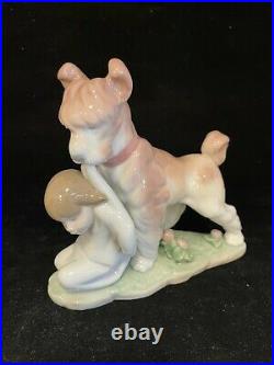 Lladro Safe and Sound Figurine, Lladro Number 6556