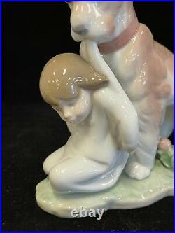 Lladro Safe and Sound Figurine, Lladro Number 6556