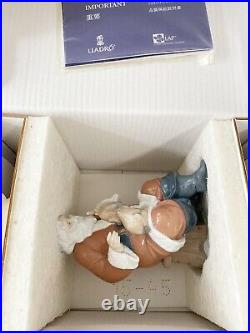 Lladro Santa's Little Secret Figurine Magical Workshop 6890 With Box Dog