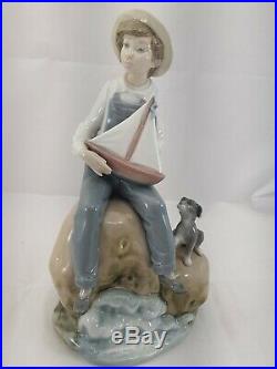Lladro Sea Fever Figurine Boy with Dog and Sailboat Porcelain Figurine #5166 withbox