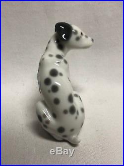 Lladro Seated Dalmatian Dog Figurine #1260 3 1/8 Mint no Box