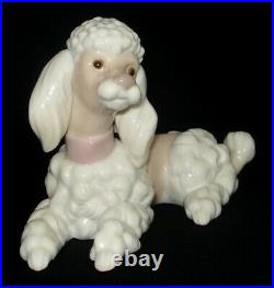 Lladro Sitting Poodle Dog Glazed Porcelain Figurine # 6337 Mint