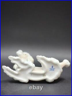 Lladro Sitting Poodle Dog Glazed Porcelain Figurine # 6337 Mint