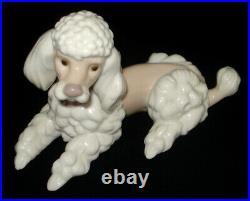 Lladro Sitting Poodle Dog Glazed Porcelain Figurine # 6337 Mint