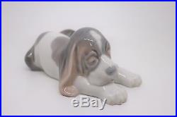 Lladro Sleepy Puppy Beagle Dog Porcelain Figurine # 1072 Retired 1991 Mint