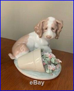 Lladro Society It Wasn't Me Spaniel Dog with Flower Pot- RETIRED-#7672