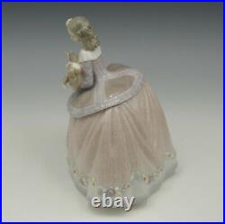 Lladro Spain 1990 Historical Collection Pilar Girl With Dog Figurine 5410