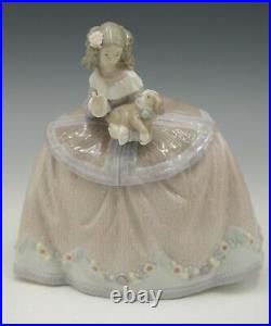 Lladro Spain 1990 Historical Collection Pilar Girl With Dog Figurine 5410