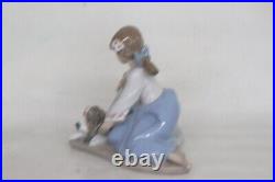 Lladro Spain 5688 Dogs Best Friend Girl and Dog Porcelain Figurine 3186B