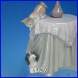 Lladro Spain Porcelain Figurine 6980 Playful Mates Dog and Cat Under Table