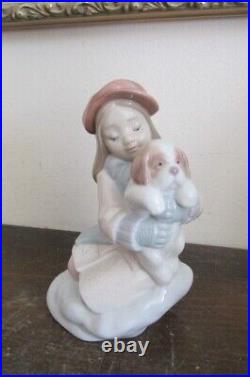 Lladro Spain Porcelain Figurine 8265 I'll Keep You Warm Girl Dog