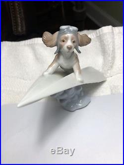 Lladro Spain Porcelain Figurine Let's Fly Away 6665 Puppy Dog Paper Airplane