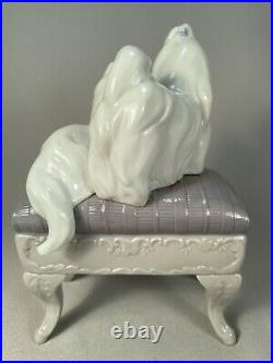 Lladro Spain Porcelain Figurine Of Two Maltese Dogs On A Bench, Retired 2004