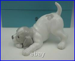 Lladro Spain Porcelain Playful Puppy Figurine Beagle Puppy #1070 Nib