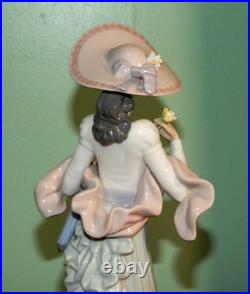 Lladro Sunday's Best Figurine 06246 Lady with Dog Excellent