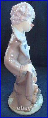 Lladro Surprise Clown with Puppies 5901 - 9 3/4