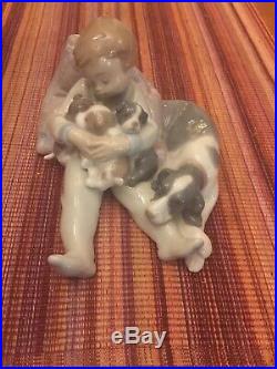 Lladro Sweet Dreams Boy with Puppies and Mother Dog #1535 MINT CONDITION