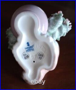 Lladro Take Me Home! Dog Figurine #6574