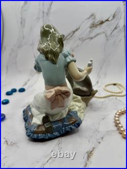 Lladro Take your Medicine # 5921, Porcelain Figurine, Retired, beautiful