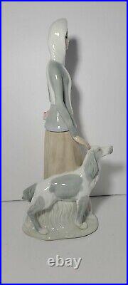 Lladro Tengra Lady and Dog Porcelain Figurine 15 TallEXCELLENT Made Spain