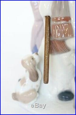 Lladro The Snow Man 5713, Children with Dog Building a Snowman, Retired 2019