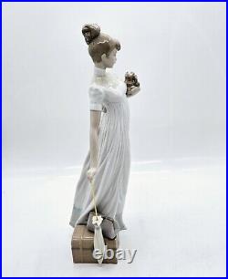 Lladro Traveling Companions Porcelain Figurine 6753 by Regino Torrijos 14