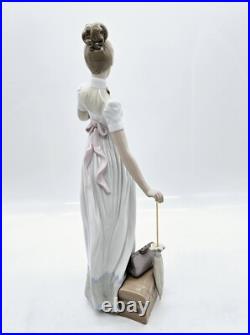 Lladro Traveling Companions Porcelain Figurine 6753 by Regino Torrijos 14