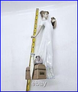 Lladro Traveling Companions Porcelain Figurine 6753 by Regino Torrijos 14