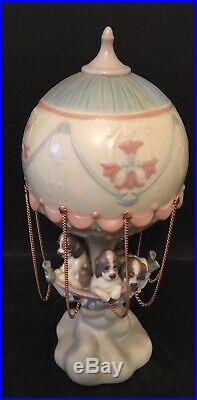 Lladro Up and Away. 6524. Dogs in hot air ballon. Mint in box