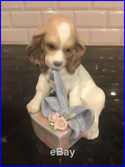 Lladro Utopia Collection Can't Wait Dog #8312 In Mint Condition original box